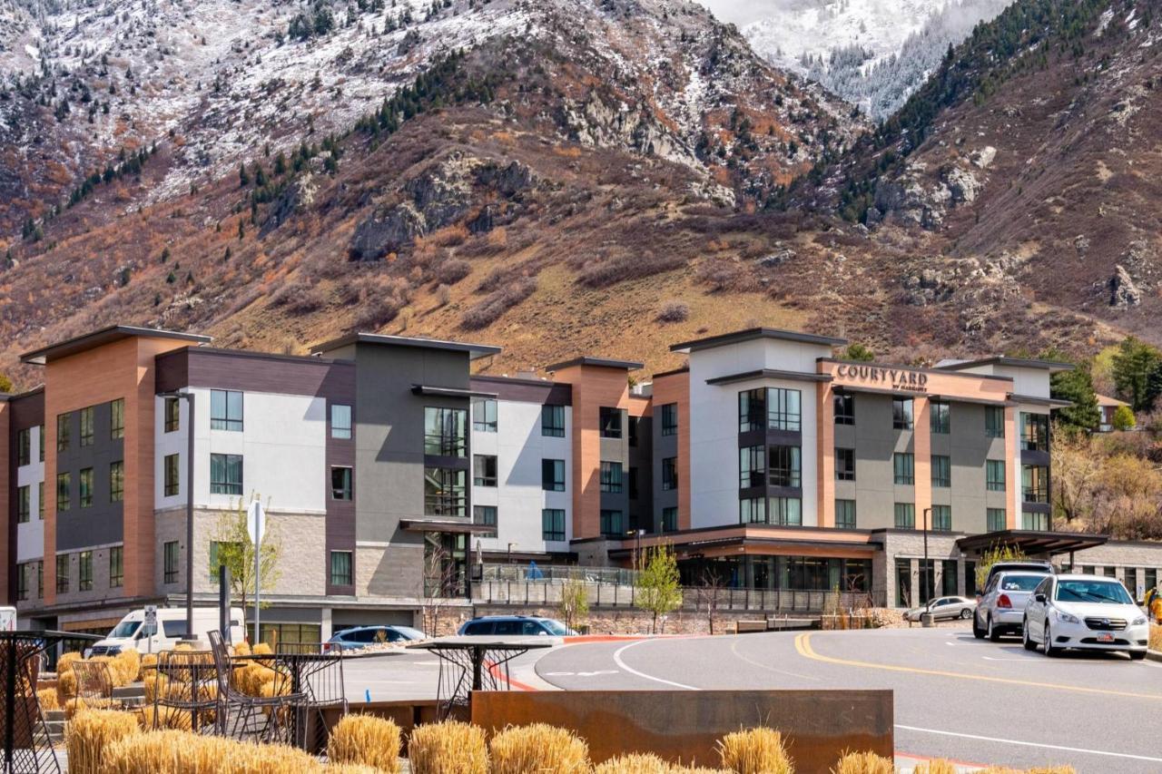 Courtyard By Marriott Salt Lake City Cottonwood Cottonwood Heights Bagian luar foto